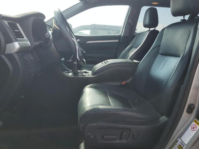 Photo 7 from auction – 2019 TOYOTA HIGHLANDER with VIN 5TDKZRFH3KS569148