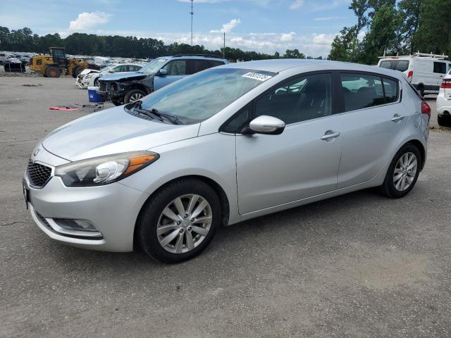 Foto 1 de la subasta – 2014 KIA FORTE EX con VIN KNAFX5A88E5203796