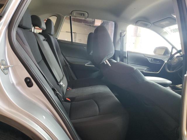 Photo 10 from auction – 2022 TOYOTA RAV4 LE with VIN JTMG1RFV4ND089896