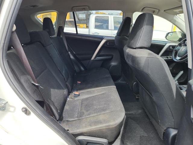 Photo 11 from auction – 2017 TOYOTA RAV4 LE with VIN JTMBFREVXHJ136299
