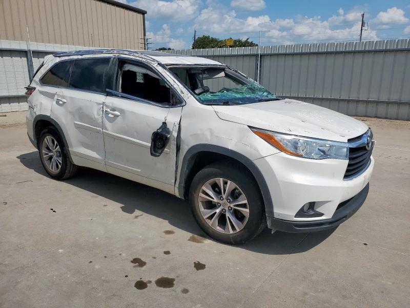 Photo 4 from auction – 2015 TOYOTA HIGHLANDER with VIN 5TDKKRFH1FS075915