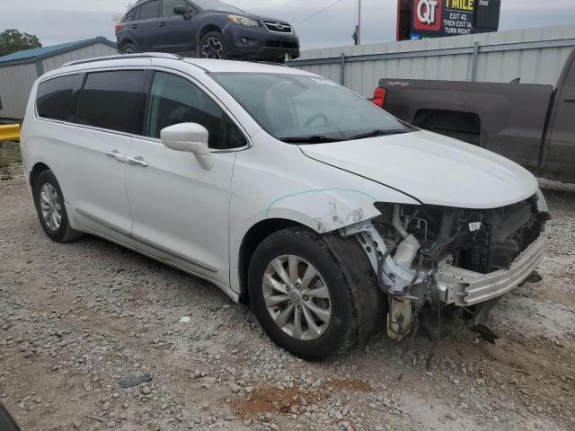 Photo 4 from auction – 2018 CHRYSLER PACIFICA TOURING L with VIN 2C4RC1BG9JR214099