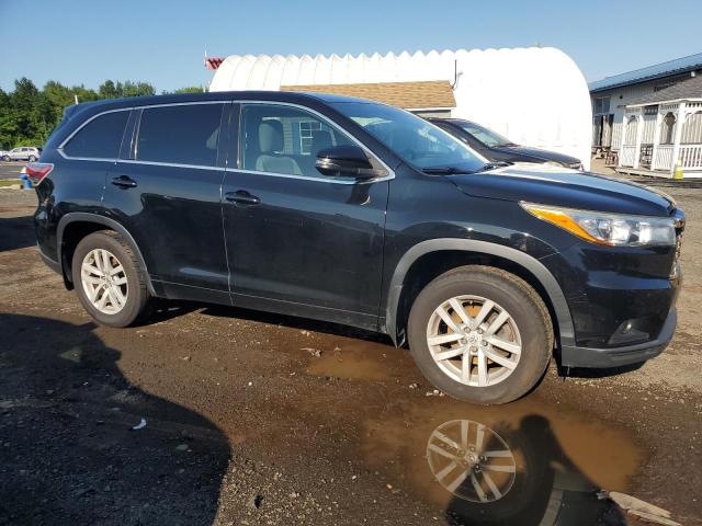 Photo 4 from auction – 2015 TOYOTA HIGHLANDER LE with VIN 5TDBKRFH4FS175880
