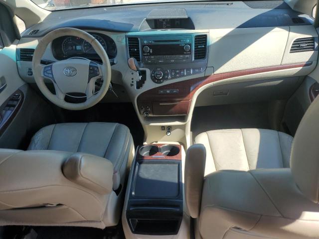 Photo 8 from auction – 2011 TOYOTA SIENNA XLE with VIN 5TDYK3DC7BS087690