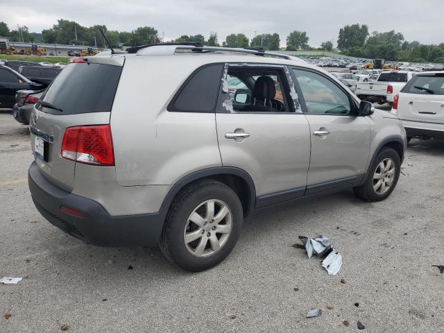 Photo 3 from auction – 2013 KIA SORENTO LX with VIN 5XYKTDA60DG417158