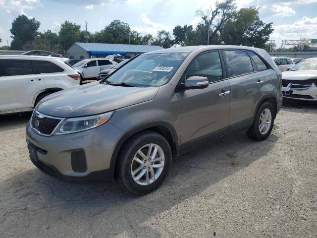 KIA SORENTO LX 2015 with VIN 5XYKT3A60FG557109 - Photo from auction