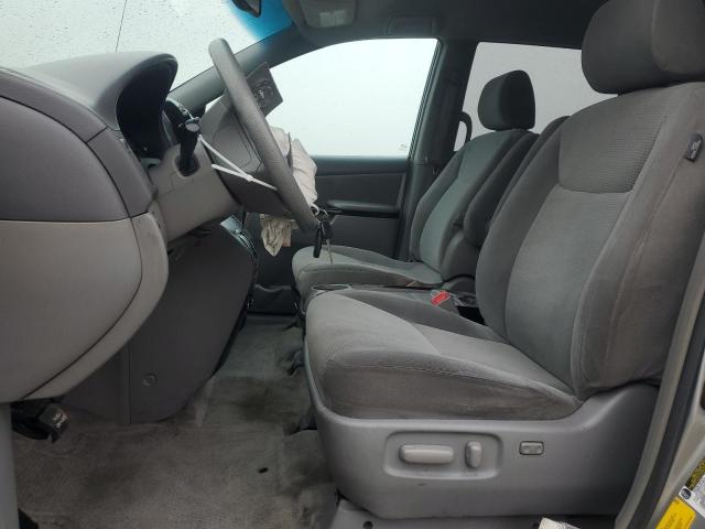 Photo 7 from auction – 2005 TOYOTA SIENNA CE with VIN 5TDZA23C55S273297
