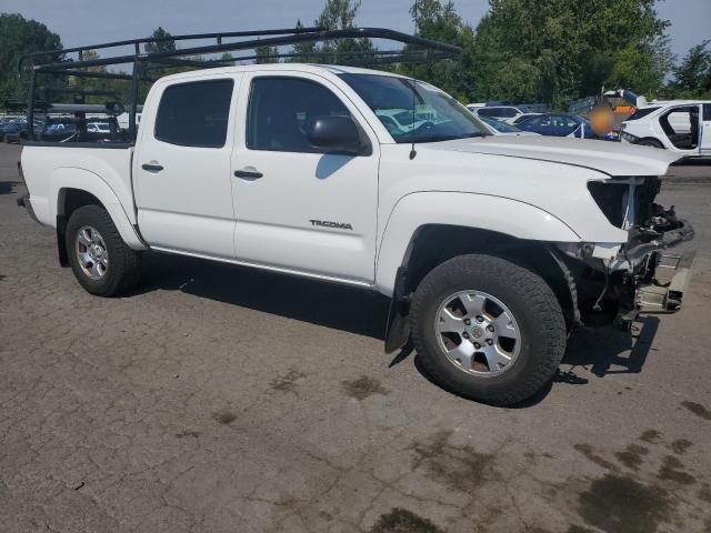 Photo 4 from auction – 2015 TOYOTA TACOMA DOU with VIN 3TMLU4EN2FM204558