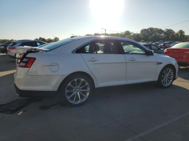 Photo 3 from auction – 2016 FORD TAURUS LIM with VIN 1FAHP2J88GG123700