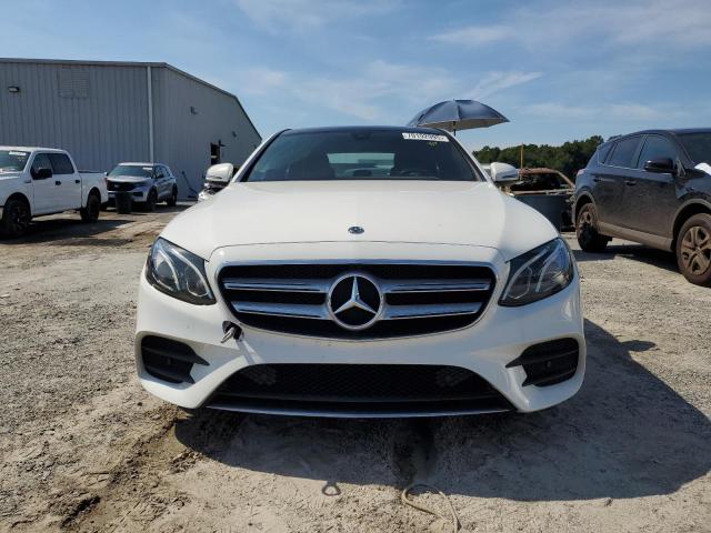 Photo 5 from auction – 2019 MERCEDES-BENZ E 300 with VIN WDDZF4JB2KA627363