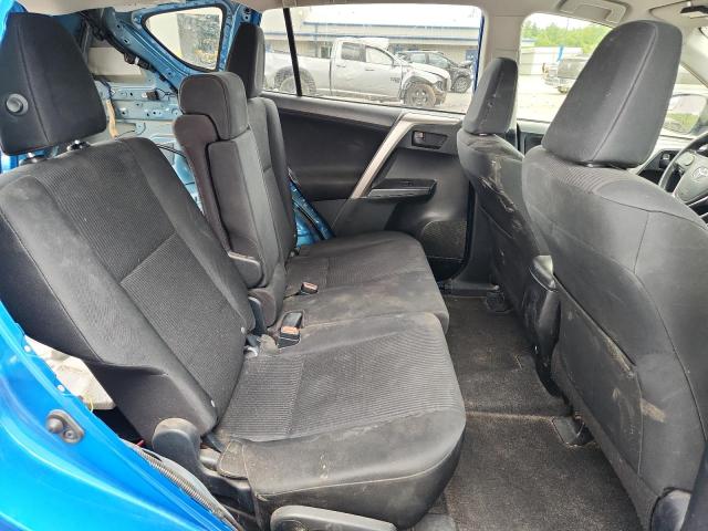 Photo 11 from auction – 2016 TOYOTA RAV4 LE with VIN JTMBFREV6GJ088931