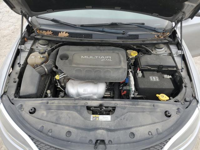 Photo 11 from auction – 2016 CHRYSLER 200 LIMITE with VIN 1C3CCCAB8GN131541