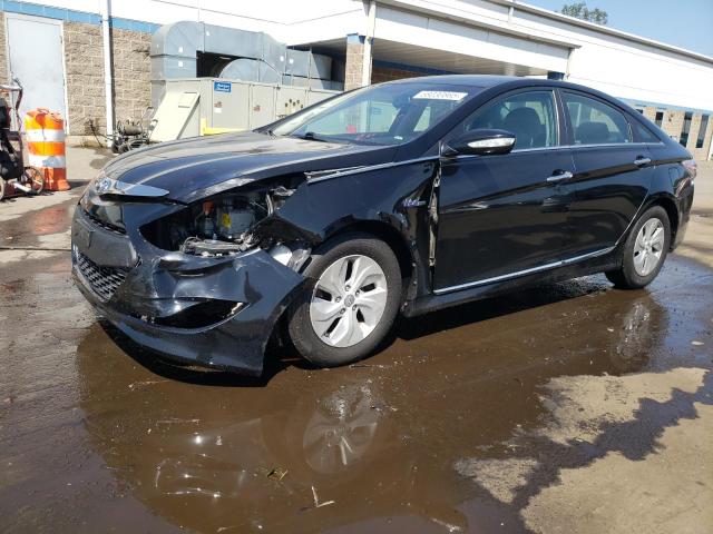 HYUNDAI SONATA HYB 2015 with VIN KMHEC4A43FA138989 - Photo from auction