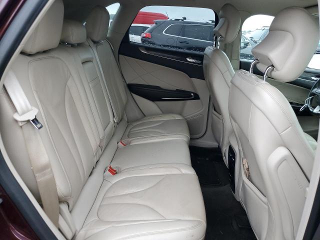 Photo 10 from auction – 2017 LINCOLN MKC RESERV with VIN 5LMCJ3D96HUL72041