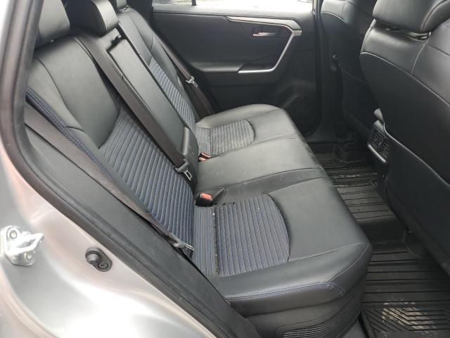 Photo 11 from auction – 2019 TOYOTA RAV4 XSE with VIN JTMEWRFV8KJ019596