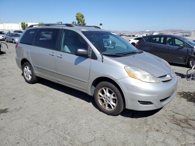 Photo 4 from auction – 2006 TOYOTA SIENNA LE with VIN 5TDBA23C66S074360