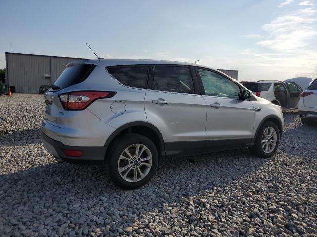 Photo 3 from auction – 2017 FORD ESCAPE SE with VIN 1FMCU0GD6HUB82216