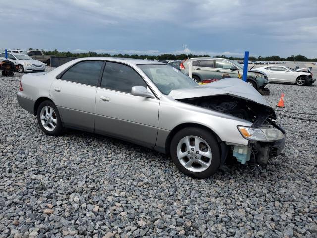 Photo 4 from auction – 2000 LEXUS ES 300 with VIN JT8BF28G2Y5082573