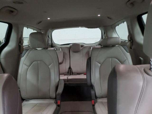 Photo 10 from auction – 2017 CHRYSLER PACIFICA T with VIN 2C4RC1BG5HR622190