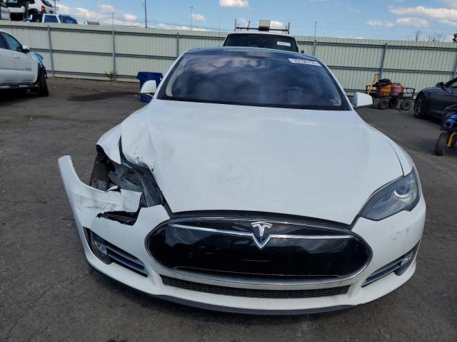 Photo 5 from auction – 2013 TESLA MODEL S with VIN 5YJSA1CG9DFP22613