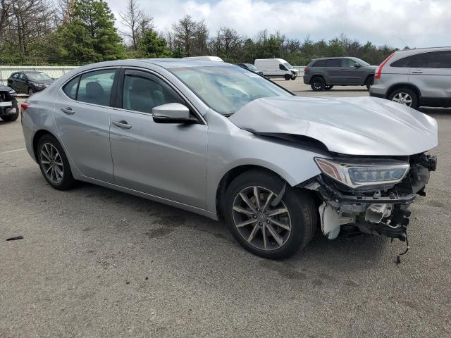 Photo 4 from auction – 2020 ACURA TLX with VIN 19UUB1F37LA017381