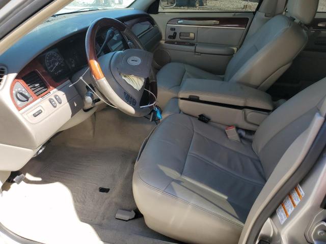 Photo 7 from auction – 2003 LINCOLN TOWN CAR C with VIN 1LNHM83W03Y639857