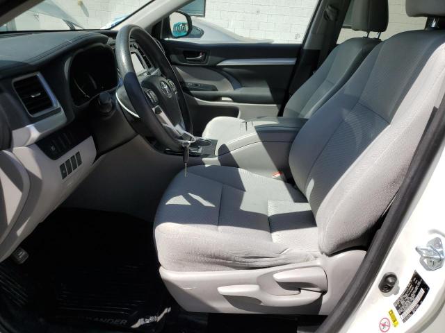 Photo 7 from auction – 2017 TOYOTA HIGHLANDER LE with VIN 5TDBZRFH8HS367916