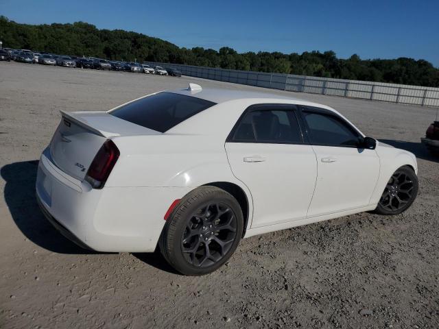 Photo 3 from auction – 2019 CHRYSLER 300 S with VIN 2C3CCABGXKH585550