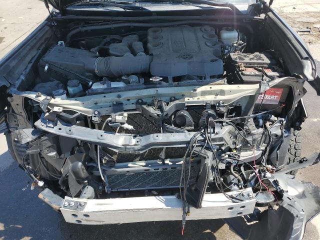 Photo 12 from auction – 2018 TOYOTA 4RUNNER SR with VIN JTEBU5JR2J5550307