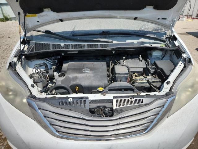 Photo 12 from auction – 2011 TOYOTA SIENNA XLE with VIN 5TDDK3DC2BS020414