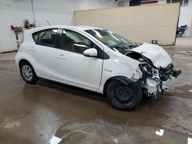 Photo 4 from auction – 2013 TOYOTA PRIUS C with VIN JTDKDTB3XD1554877
