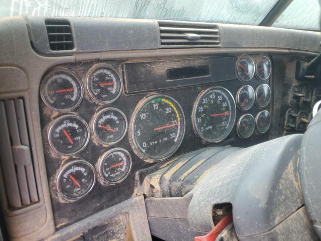 Photo 8 from auction – 2004 FREIGHTLINER CONVENTION with VIN 1FVAA6CV14LL75075