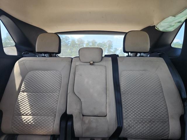 Photo 10 from auction – 2020 FORD ESCAPE SE with VIN 1FMCU0G68LUA22512