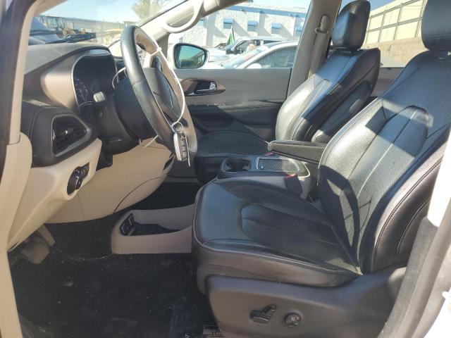 Photo 7 from auction – 2017 CHRYSLER PACIFICA L with VIN 2C4RC1GG9HR734693