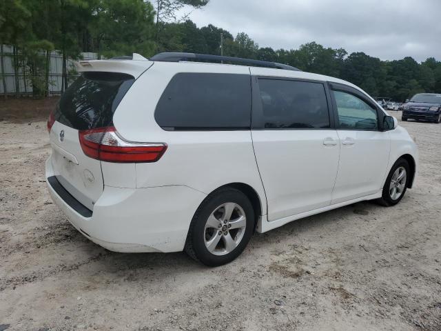 Photo 3 from auction – 2018 TOYOTA SIENNA LE with VIN 5TDKZ3DC0JS904207