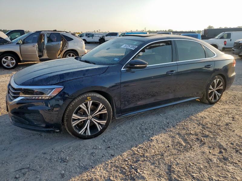 VOLKSWAGEN PASSAT SE 2021 with VIN 1VWSA7A37MC008282 - Photo from auction