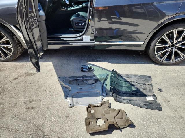 Photo 13 from auction – 2021 BMW X7 XDRIVE4 with VIN 5UXCW2C08M9E32292