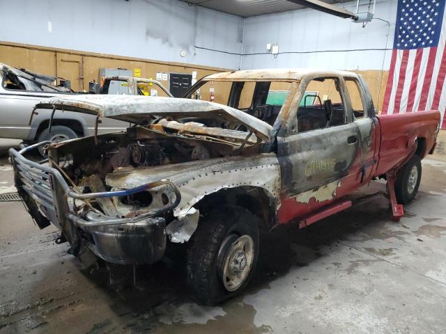 DODGE RAM 2500 2000 with VIN 3B7KF23Z4YG104642 - Photo from auction