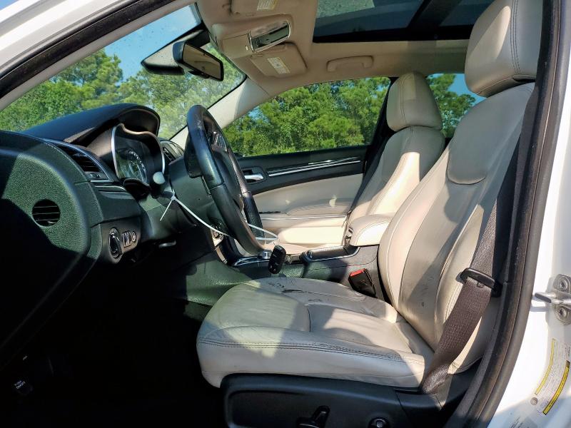 Photo 7 from auction – 2016 CHRYSLER 300 LIMITE with VIN 2C3CCAAG0GH135415