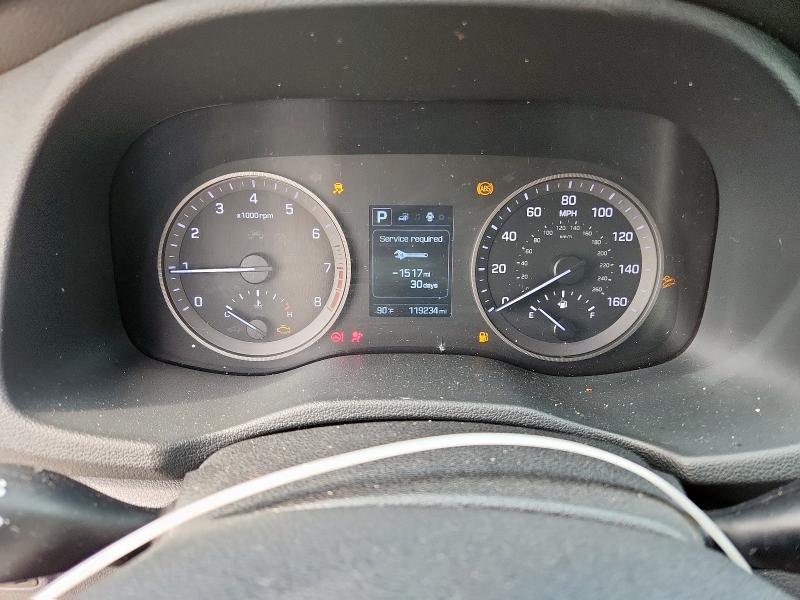 Photo 9 from auction – 2017 HYUNDAI TUCSON with VIN KM8J33A42HU330866