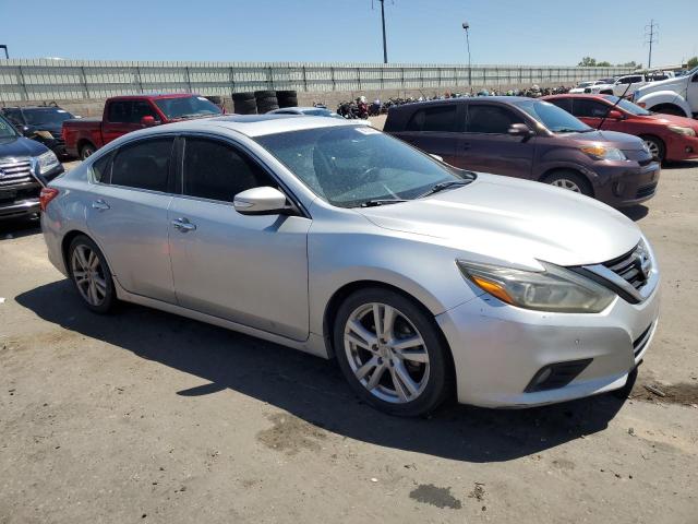 Photo 4 from auction – 2017 NISSAN ALTIMA 3.5 with VIN 1N4BL3AP1HC171305
