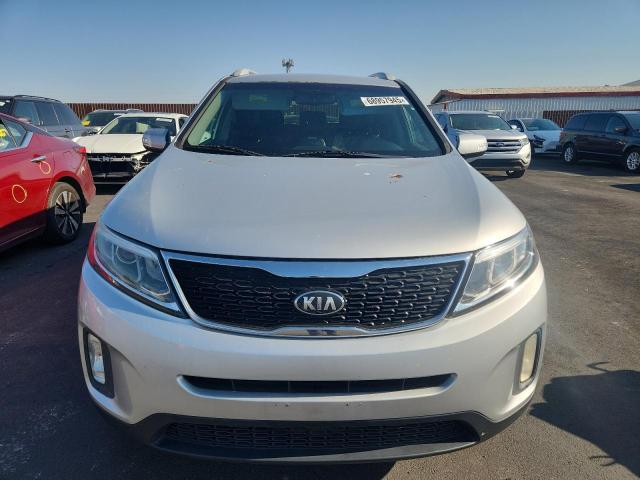 Photo 5 from auction – 2014 KIA SORENTO LX with VIN 5XYKT3A67EG426158