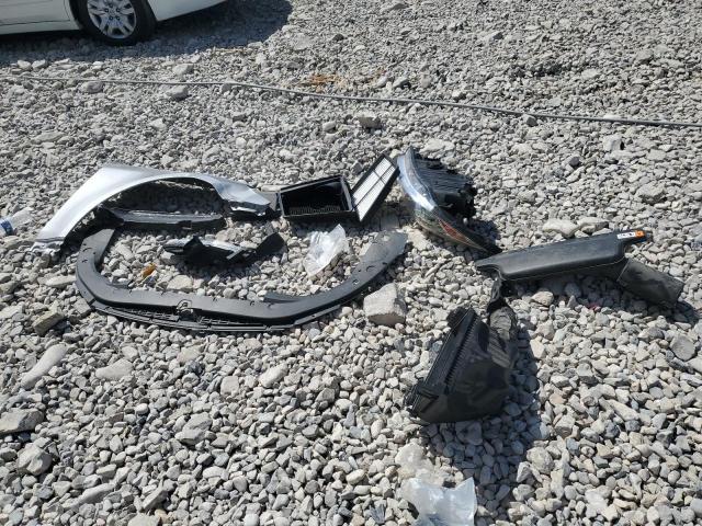 Photo 12 from auction – 2013 HYUNDAI GENESIS 3. with VIN KMHGC4DD5DU225762