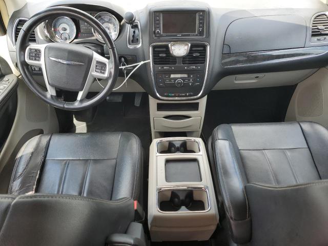 Photo 8 from auction – 2016 CHRYSLER TOWN & COU with VIN 2C4RC1BGXGR245340