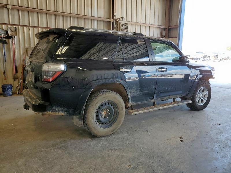 Photo 3 from auction – 2019 TOYOTA 4RUNNER SR with VIN JTEZU5JR0K5194956