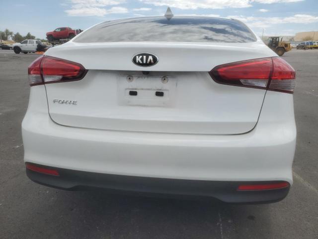 Photo 6 from auction – 2018 KIA FORTE LX with VIN 3KPFL4A74JE179432