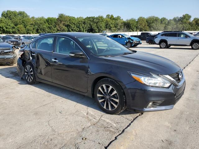 Photo 4 from auction – 2017 NISSAN ALTIMA 2.5 with VIN 1N4AL3AP3HC180079