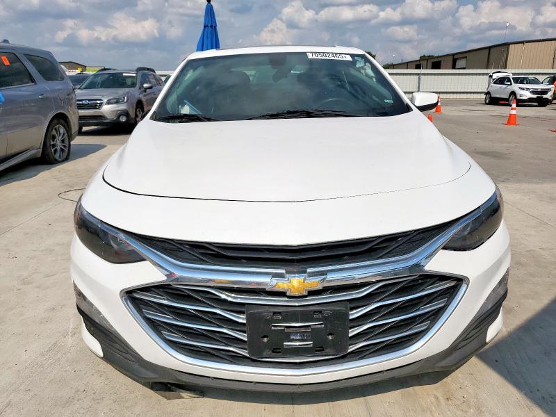 Photo 5 from auction – 2019 CHEVROLET MALIBU LT with VIN 1G1ZD5ST0KF141871