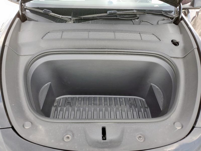 Photo 11 from auction – 2024 TESLA MODEL Y with VIN 7SAYGDEE2RA237324