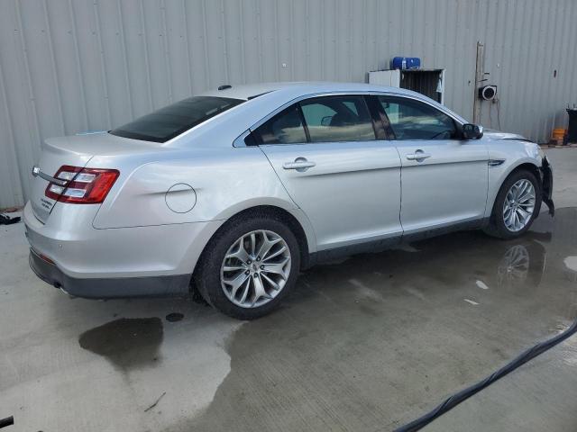 Photo 3 from auction – 2015 FORD TAURUS LIM with VIN 1FAHP2F81FG116305